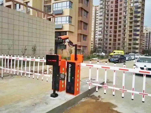 停車(chē)場(chǎng)道閘如何防砸？